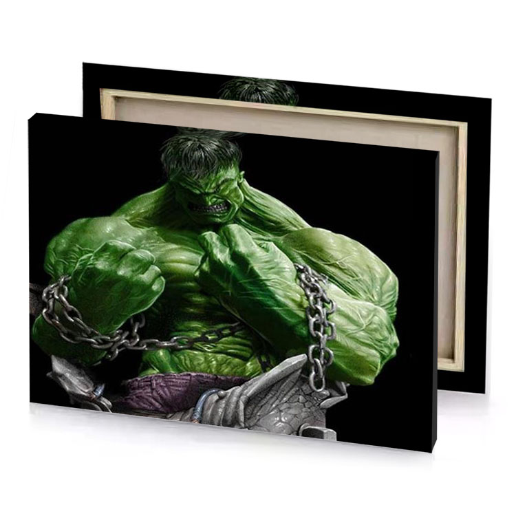 the hulk statue is shown in this image bistre canvas